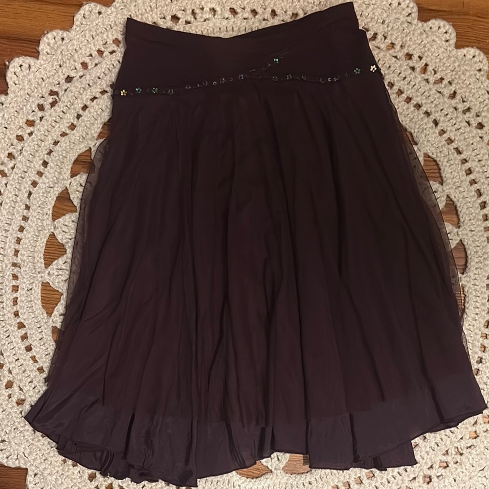 Free People knee length skirt with tulle overlay and sequin on wide pull on wais
